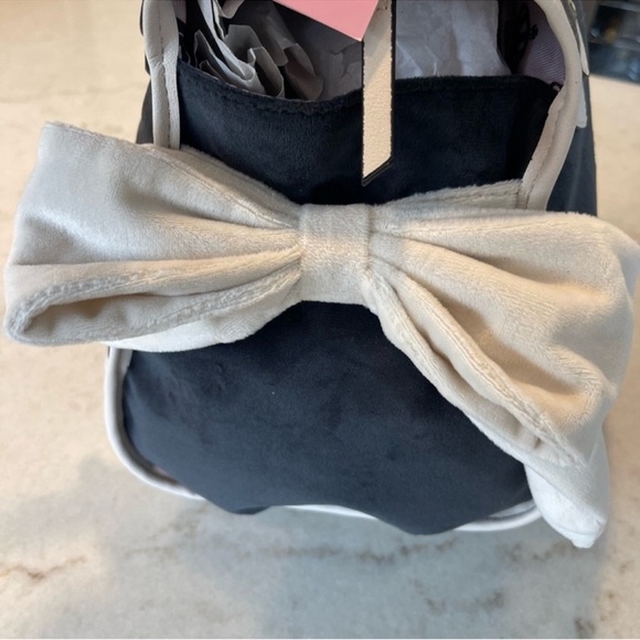 JUICY COUTURE VINTAGE DREAMY TOTE! Black and cream! NWT - Picture 10 of 10